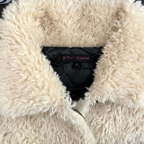 Betsey Johnson Teddy Bear Faux Fur Jacket - S - Picture 4 of 7